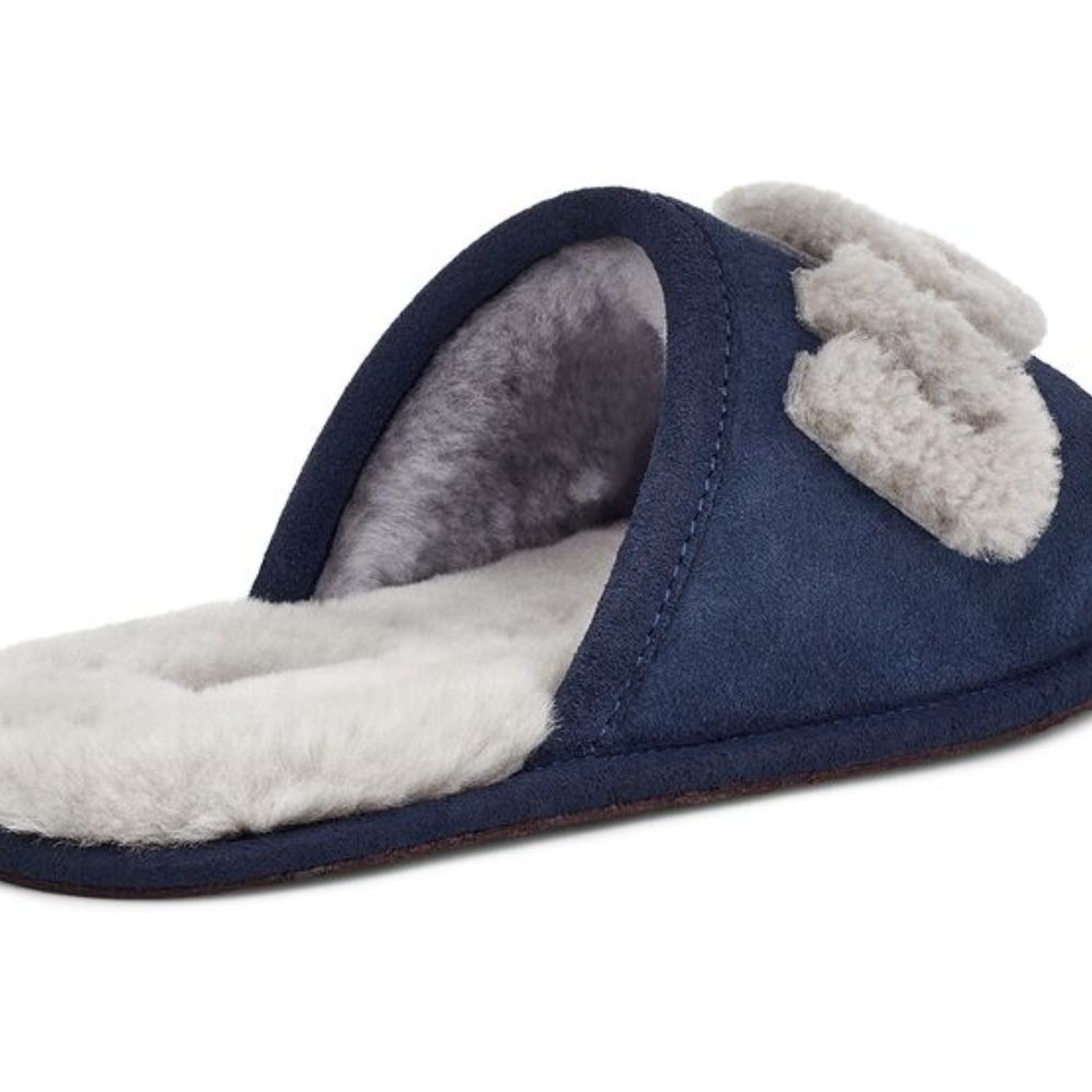 UGG Logo Scuff sheepskin slipper. 3D. Size: 11 - Picture 9 of 11
